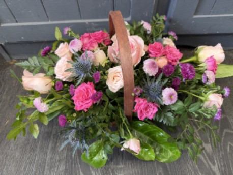 Mixed pink basket